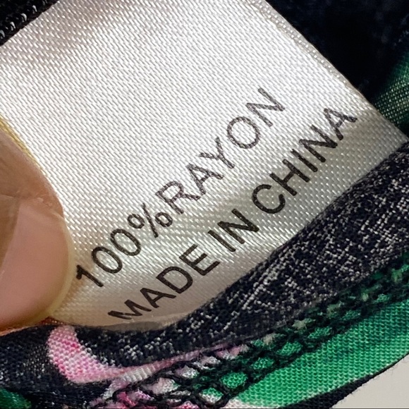 NWT LF Seek The Label Tropical Floral Crop Top - Picture 7 of 9